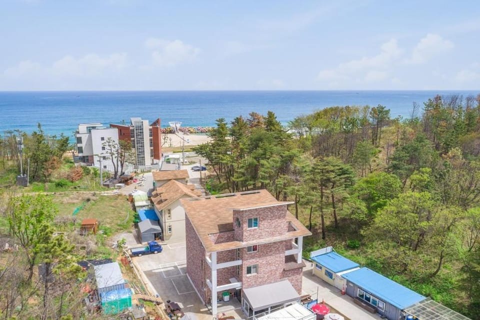 Gangneung Marine Park Pension Bed and Breakfast in South Korea