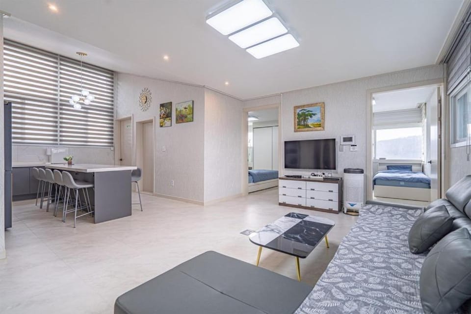 Yeoncheon Happy Dog Pension Bed and Breakfast in Gyeonggi-do