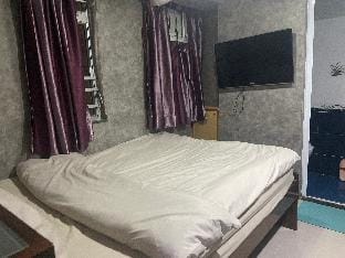 Small Large Bed Room (Window available) at Exit B1 of Jordan MTR Station Apartment in Hong Kong