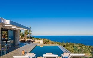 Nikolakos Villa - pirvate pool Villa in Zakynthos, Greece