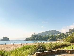 The Cliffs - Montmar Apartment in Viveiro