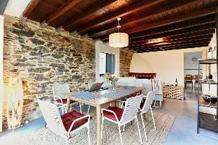The Cliffs - Picon Seaside Cottage Vacation rental in A Mariña Occidental