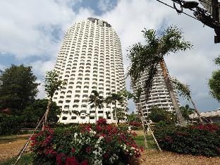Beautiful beach front VIP condo Apartment in Phe