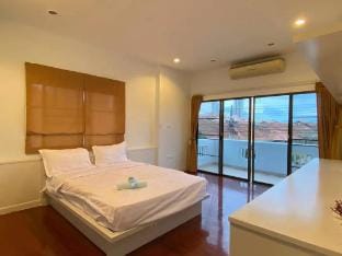 jomtien beach 1km,green garden POOL villa,5BR Villa in Pattaya City
