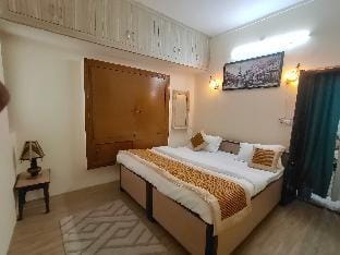 Nature's Vibe Homestay-Hill View, Garden and Patio Vacation rental in Uttarakhand