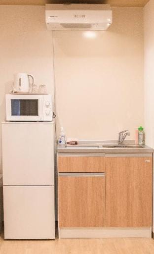 Osaka Tsurumibashi 2ppl House 7min-Sta direct KIX Vacation rental in Osaka