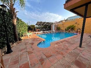 Casa con piscina junto a playa Vacation rental in Costa Tropical