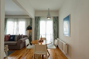 Chic Retro Apartment in Cihangir Apartment in Istanbul