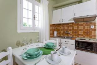 Relax Studios Corfu ★ AVRA ground floor studio Apartment in Roda