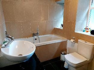 Fairwinds in Poole with 2 bedrooms and 1 bathrooms Apartment in Poole