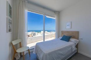 Superior Penthouse 180º views, Jacuzzi Parking Apartment in Tarifa