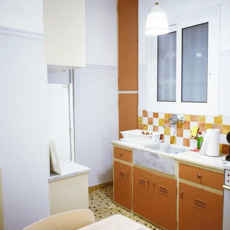Stylish apt in the Historic heart of the city Apartment in Athens