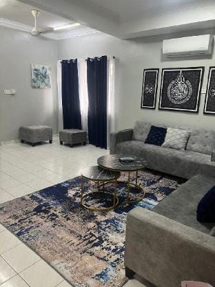 RIAZZ HOMESTAY (MUSLIM HOMESTAY) Vacation rental in Selangor, Malaysia