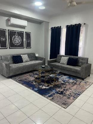 RIAZZ HOMESTAY (MUSLIM HOMESTAY) Vacation rental in Selangor, Malaysia