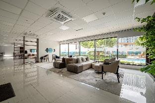 Stunning 3BR Firework & Scenic Pool Views D7 HCMC Apartment in Ho Chi Minh City
