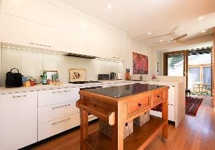 Charming 3-Bedroom Terrace in the Heart of Glebe Vacation rental in Sydney