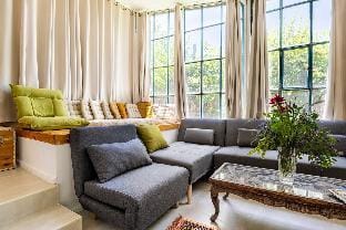 Tafat's Haven Lodge Vacation rental in North District