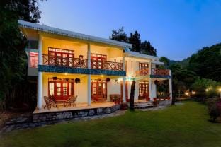Rainbow Cottage 3BR Villa Nainital hills Cook Villa in Uttarakhand