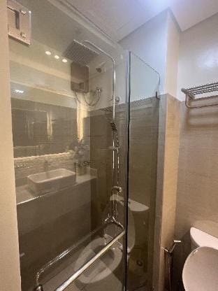 Miami Vice Luxury Stays Apartment in Pasay