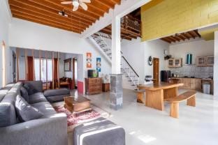 Stunning 3BR Private Pool Villa near Tanjung Benoa Villa in Kuta Selatan