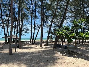 Chalet Barokah Bachok ( Beach View Room ) Villa in Malaysia