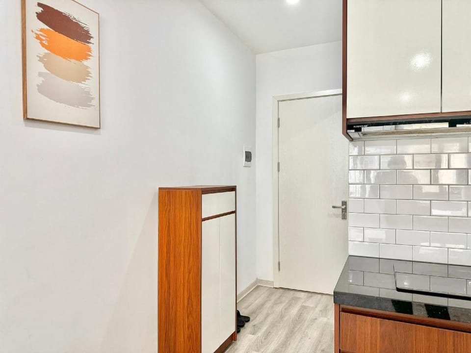 Brightening - Cozy - Spacious Apartment - Cu Chinh Lan by The Little Home Apartment in Hanoi