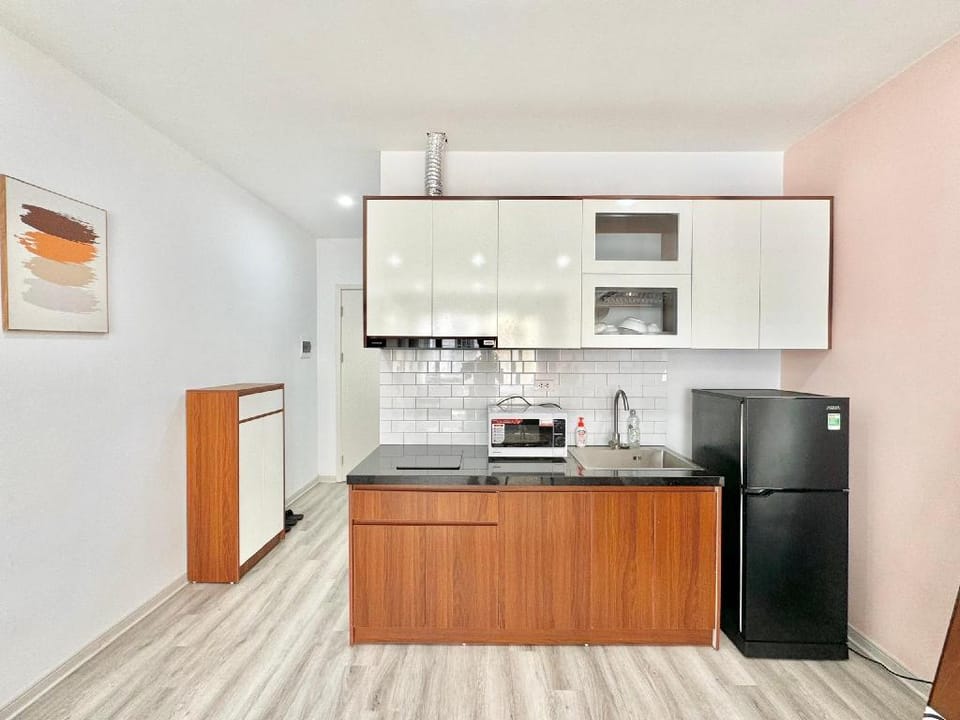 Brightening - Cozy - Spacious Apartment - Cu Chinh Lan by The Little Home Apartment in Hanoi