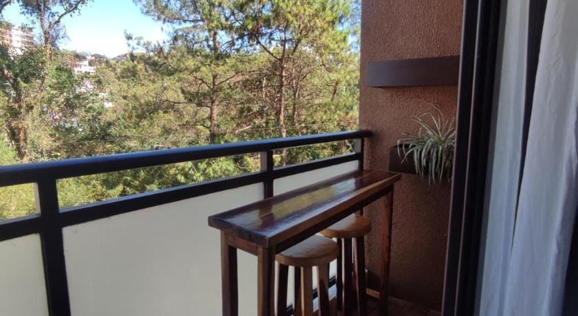 Pine Stay Studio Deluxe Suite Hotel in Baguio