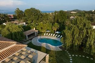 Villa Black & White  Dassia Villa in Corfu, Greece