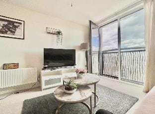 Central London-high floor sky view Apartment in City of Westminster