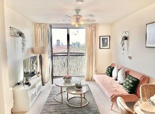 Central London-high floor sky view Apartment in City of Westminster