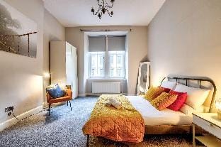 Stylish   Spacious 3 Bedroom Apt in Finnieston  West End Apartment in Glasgow