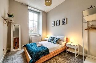Stylish   Spacious 3 Bedroom Apt in Finnieston  West End Apartment in Glasgow