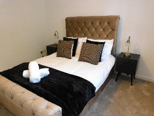 Fabulous  2 bed apt  10 mins from City Centre Apartment in Glasgow