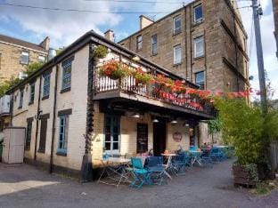 Fabulous location  One Bedroom West End Flat  just off Byres rd  close to SEC   Hydro Apartment in Glasgow
