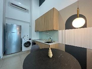 Classy 1 bedroom Duplex@KlccView Pool@Colony Vacation rental in Federal Territory of Kuala Lumpur