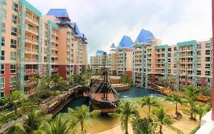 Pool access, closed to beach  Apartment in Pattaya City