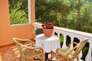 Holiday House Letta in Agios Gordios Beach in a very quiet location Apartment in Corfu, Greece