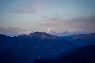 Lion's Den, Terrace Wing 4 BD Villa, cook & staff Villa in Uttarakhand