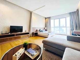 Glamour Studio KLCC View@Regalia Suites Vacation rental in Federal Territory of Kuala Lumpur