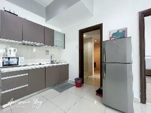 Spacious High Floor 1BR@Level30@Regalia Vacation rental in Federal Territory of Kuala Lumpur