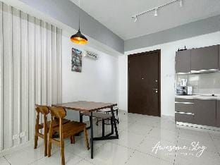 Spacious High Floor 1BR@Level30@Regalia Vacation rental in Federal Territory of Kuala Lumpur