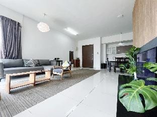 3Bedroom Klcc View @Regalia @ PWTC Vacation rental in Federal Territory of Kuala Lumpur
