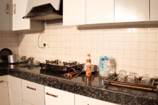 Free Breakfast & Kitchen | Near Ekana Stadium Apartment in Lucknow