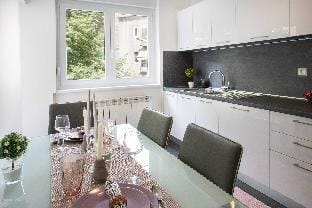 Sunny 2BDR Apartment with a Balcony Apartment in City of Zagreb