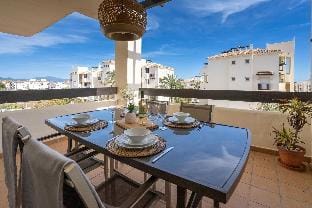 Nice apt balcony pool view close to Duquesa Go Apartment in San Luis de Sabinillas