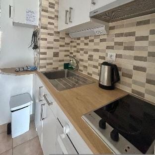 Pool and Garden view studio in Los Cristianos Apartment in Los Cristianos