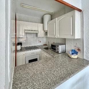 Apartment in Torres Del Sol,Los Cristianos (K112) Apartment in Playa de las Americas
