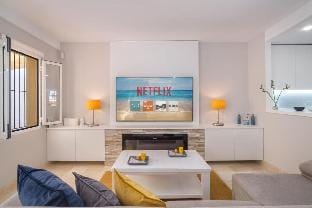 Manuel Hildalgo    Luxury resort Pool Retreat Families Apartment in Marbella
