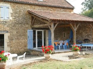 Besse Poolside Retreat Vacation rental in Occitanie
